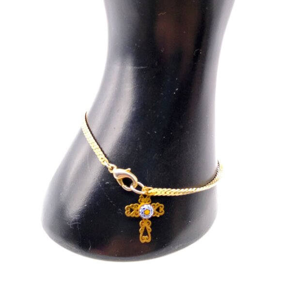 Vintage Chain Bracelet with Filigree Cross Charm, Gold Tone with Millefiori Glas - Picture 2 of 5